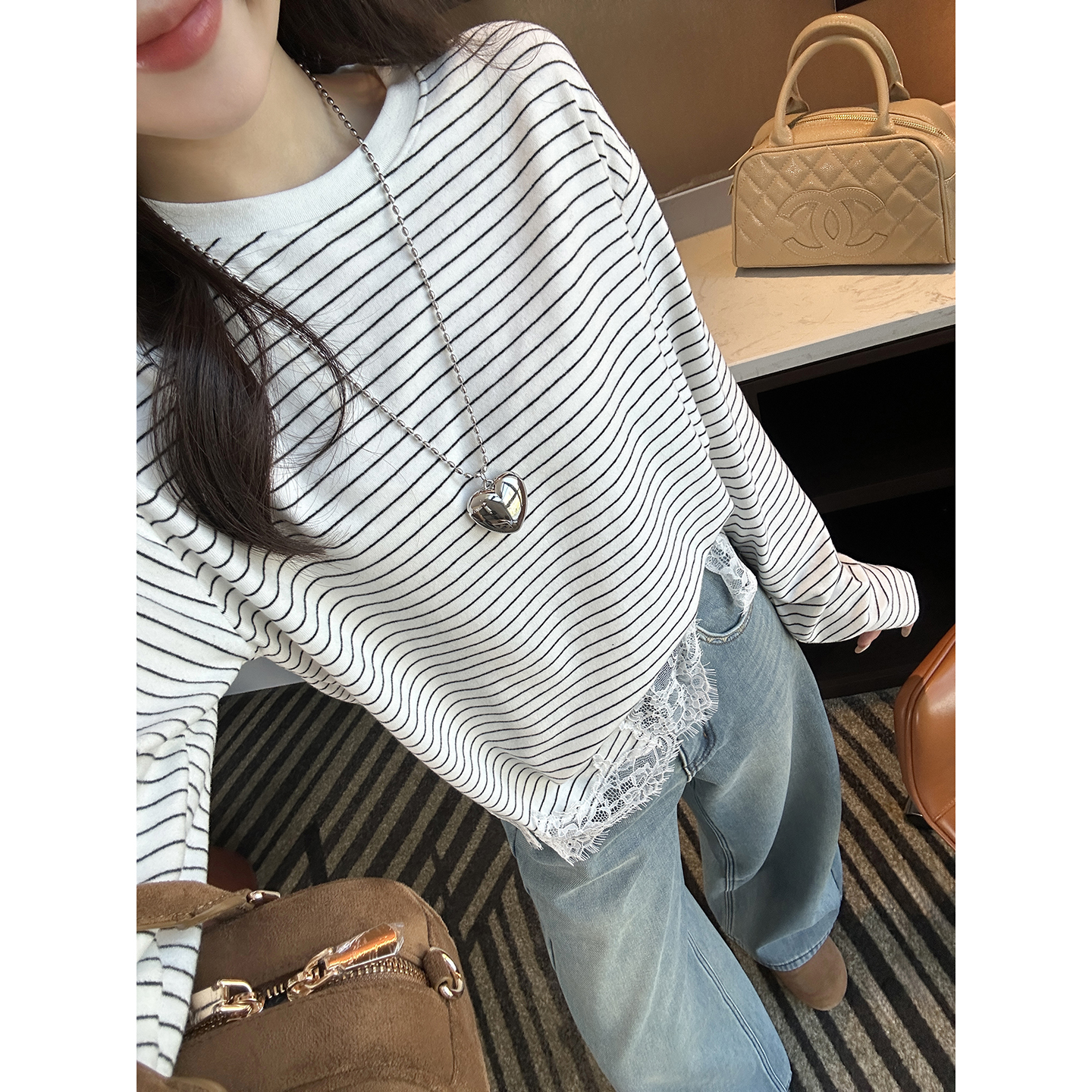 瞬间心动！蕾丝磨毛慕斯绒打底衫