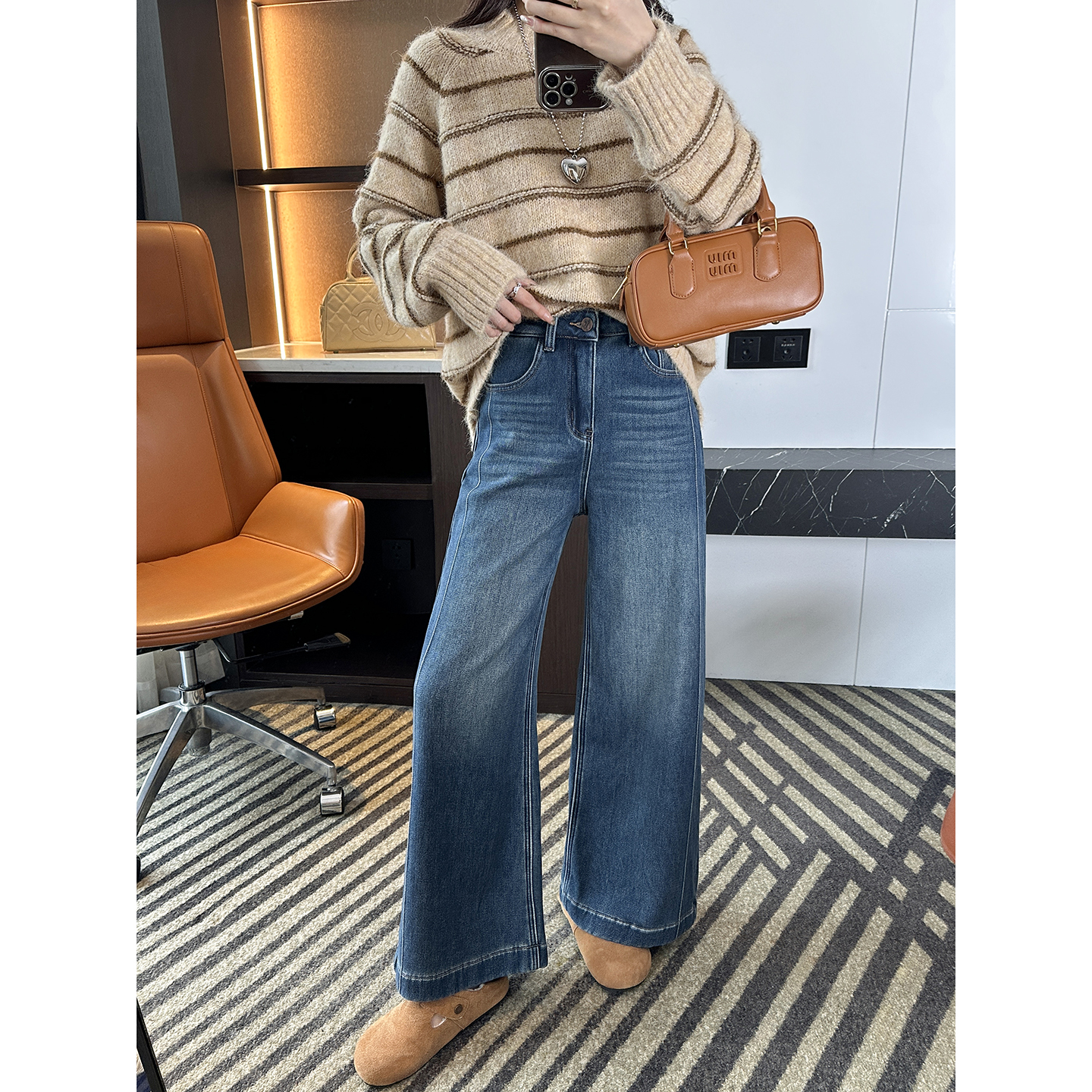 遮肉！双压线裁边~加绒牛仔裤女