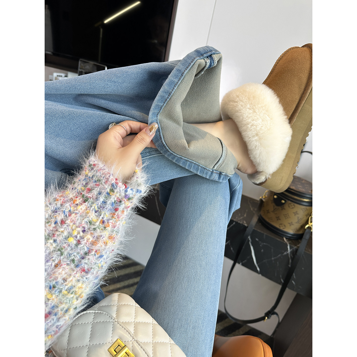 神裤闭眼入！浅蓝色加绒微喇叭裤