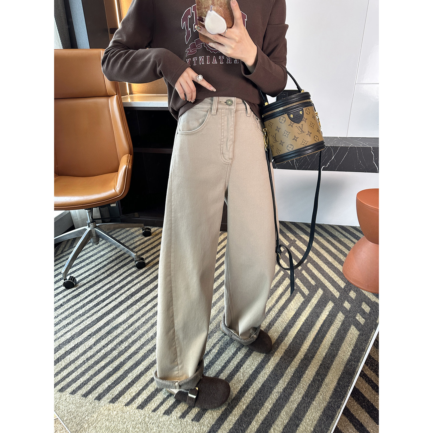 梨型逆袭神裤！~暖羽复合绒镰刀裤女2025新款冬宽松阔腿牛仔裤子,女装/女士精品,牛仔裤,淘宝优惠券,粉丝福利购,淘宝优惠卷