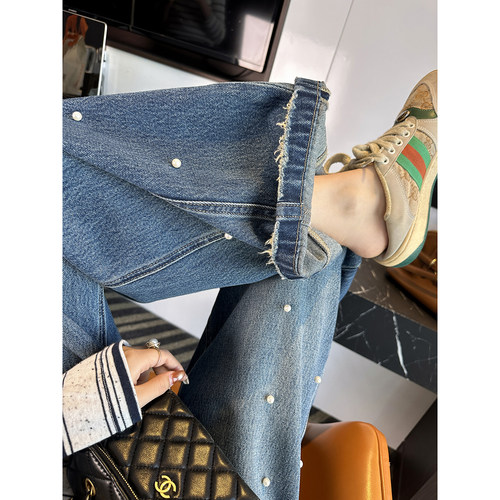 年度zui时髦~重工珍珠弯刀牛仔裤