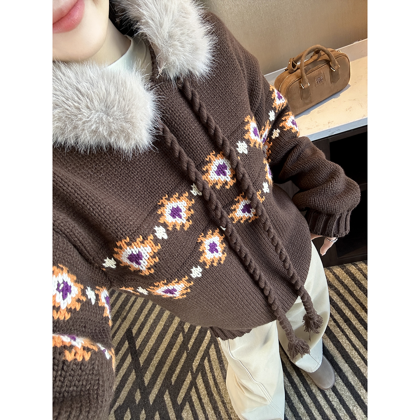 暖冬时髦精！~费尔岛连帽毛衣女