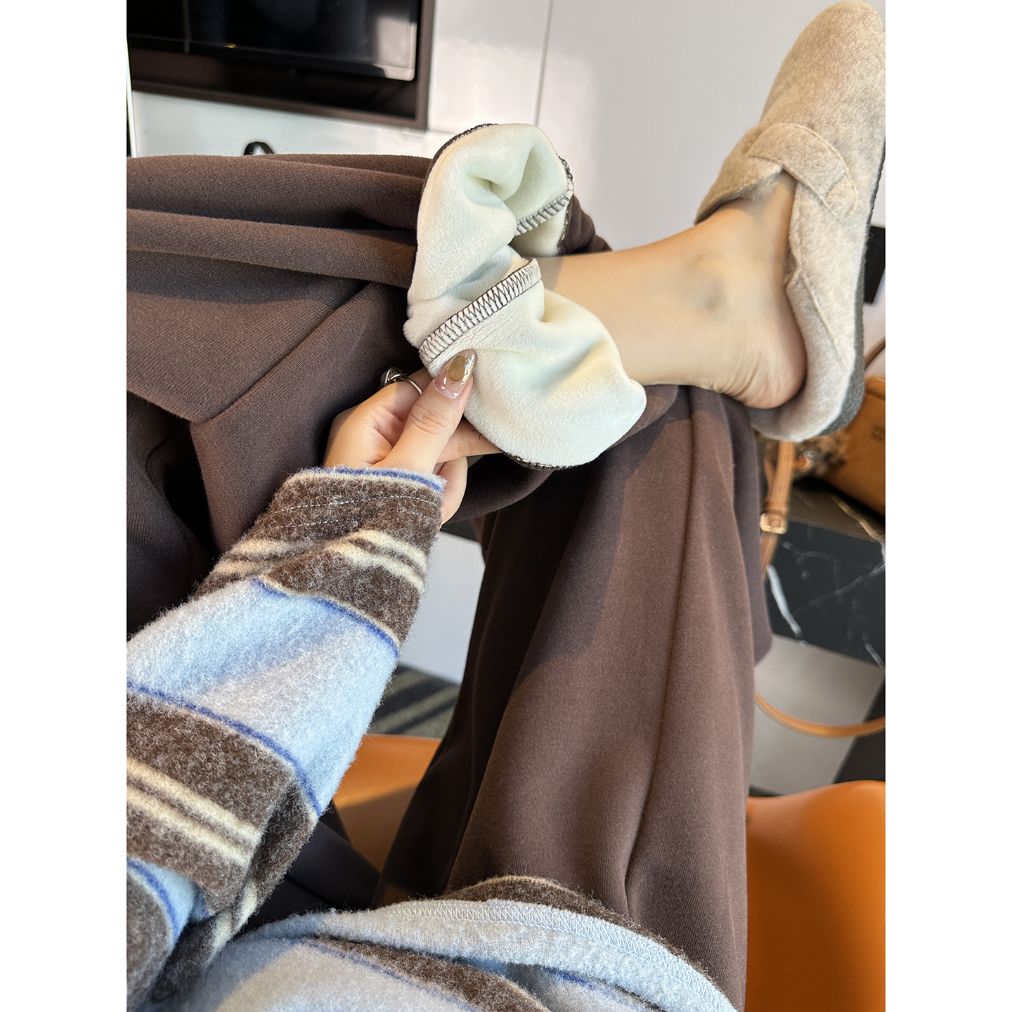 过冬必入榜yi！两穿加绒束脚卫裤