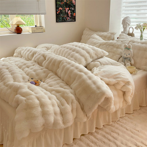 冬季四件套兔毛绒公主风亲肤柔软