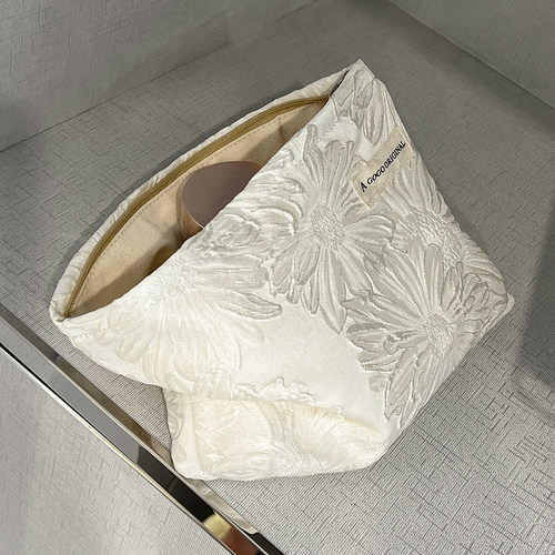 收纳整理ins大容量化妆包