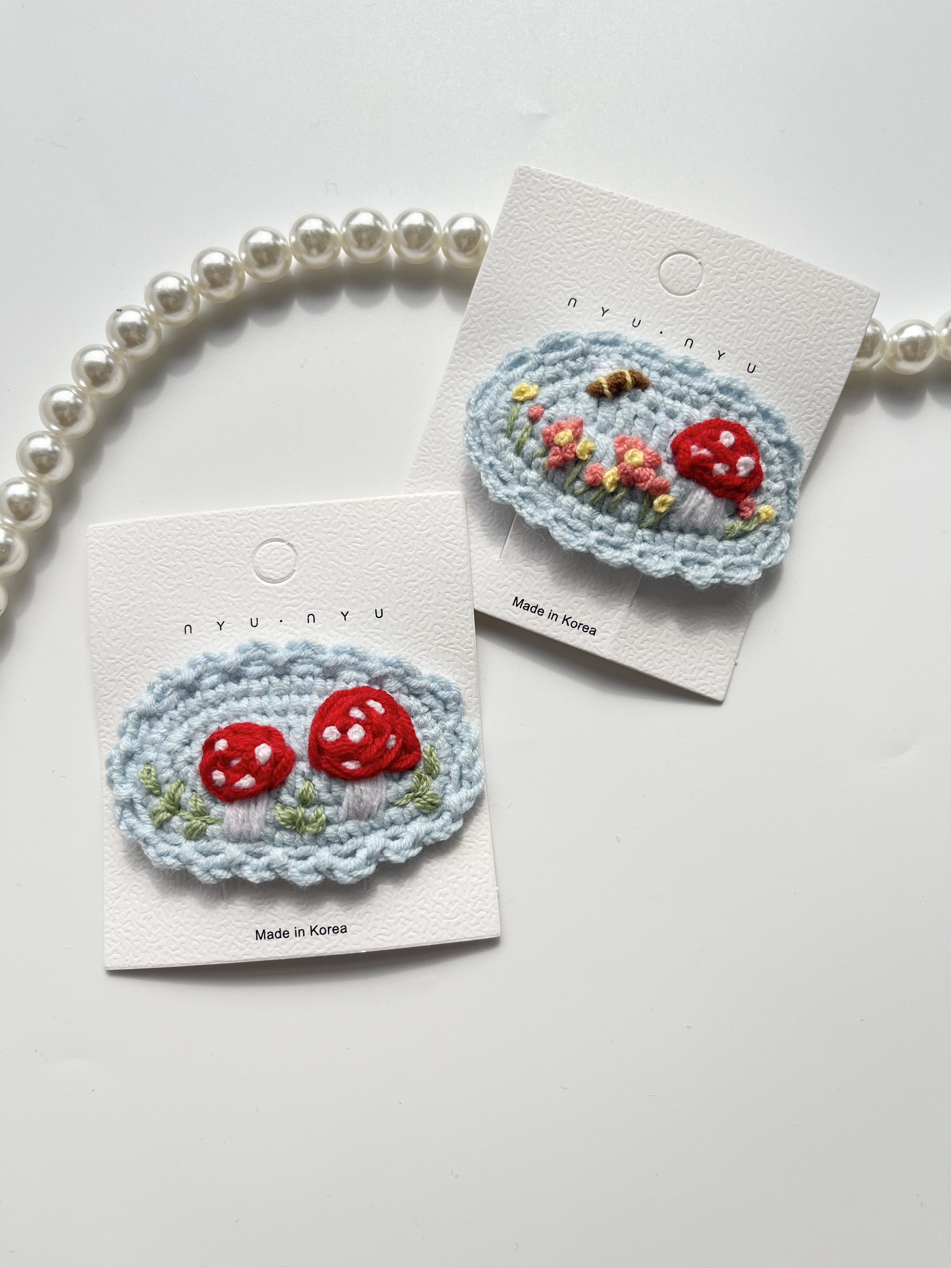 手工钩织蓝色洋气发卡蘑菇小花发夹可爱儿童少女甜美毛线发饰成品