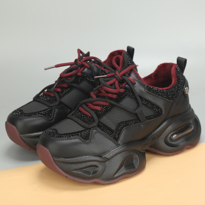 2025冬季新款大码女鞋41到43时尚厚底运动休闲老爹鞋加绒大号