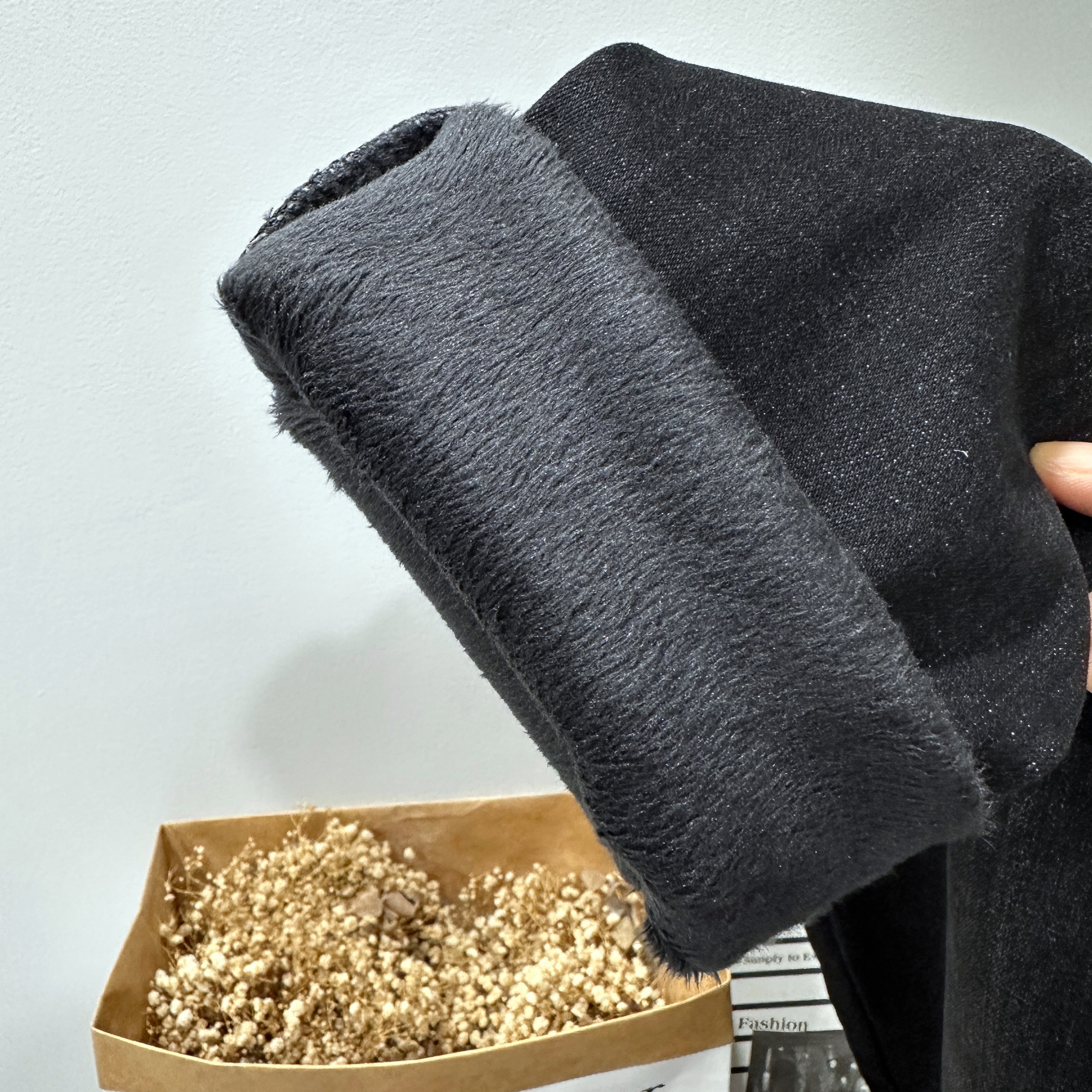 黑灰色加绒加厚保暖弹力修身小脚牛仔裤男士秋冬新款潮流百搭长裤