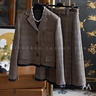 本期重头戏 店主私服！琎口复古格纹羊毛呢小西装压褶半裙套装