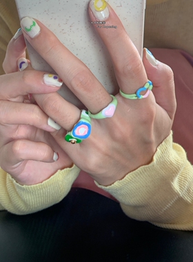 小清新风爱心渐变手绘滴油戒指