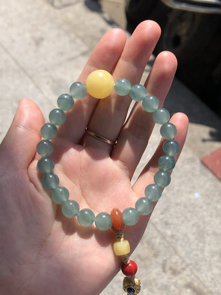 危地马拉翡翠珠串冰蓝绿色，带绿调的少8.3mm左右
