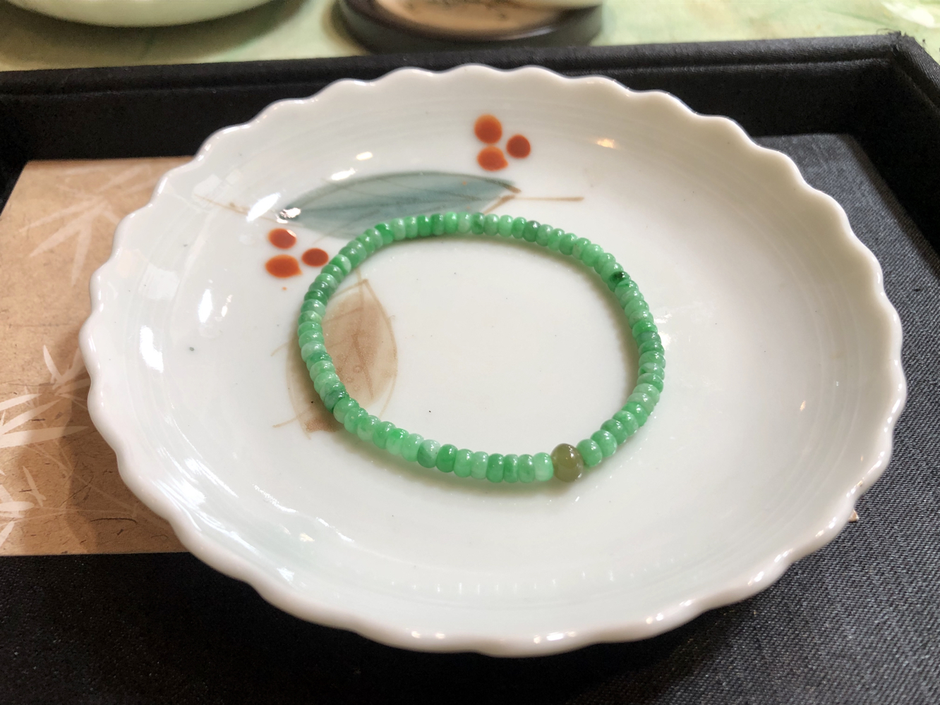 天然A货阳绿色算盘珠手串4.0mm