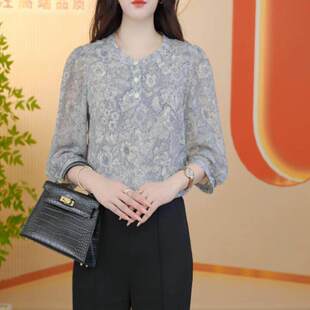 2026早春新款上衣宽松女士衬衫休闲百搭妈妈印花小衫大码女装