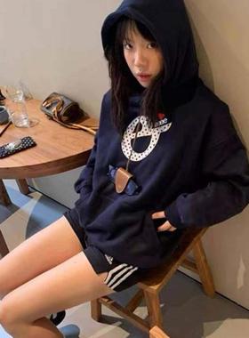 小买仓仓的店现h/ 韩国ae*刺绣宽松连帽加绒卫衣男女同款情侣款