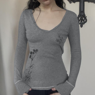 ROCKMORE【古着味】灰色简易刺绣v领长袖T恤vintage复古修身上衣