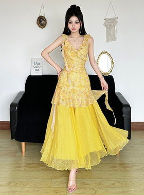 ROCKMORE【花海仙子】黄色碎花不规则连衣裙+可叠穿黄色网纱半裙