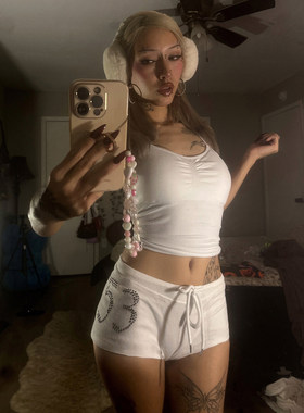 ROCKMORE【千禧辣妹】美式性感白色烫钻休闲短裤低腰翘臀针织热裤