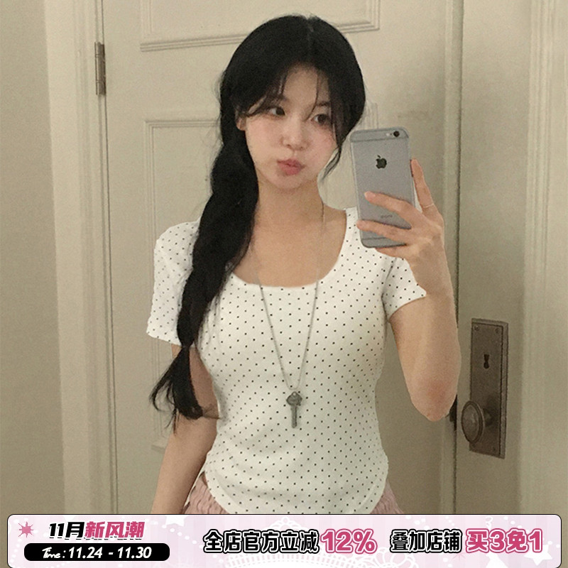 小波点元素U领短袖T恤女