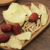 手脚冰凉 气血不足 泡水喝 红枣枸杞水 苹果黄芪姜枣茶