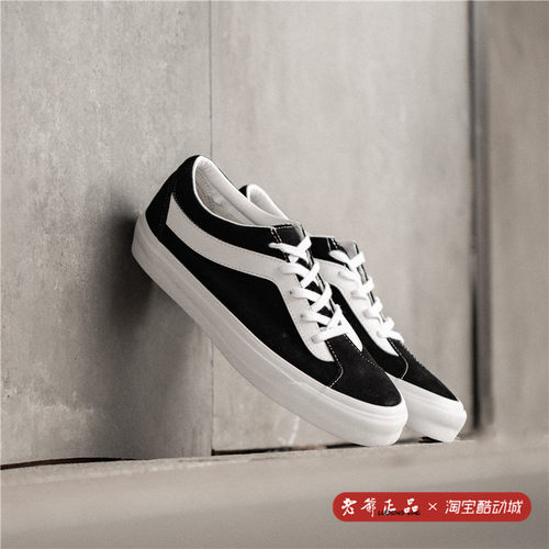 黑白低帮情侣帆布板鞋