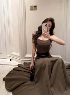 Middletone | 巴黎夜色 秀款重磅款高腰半身裙女秋冬遮肉a字长裙