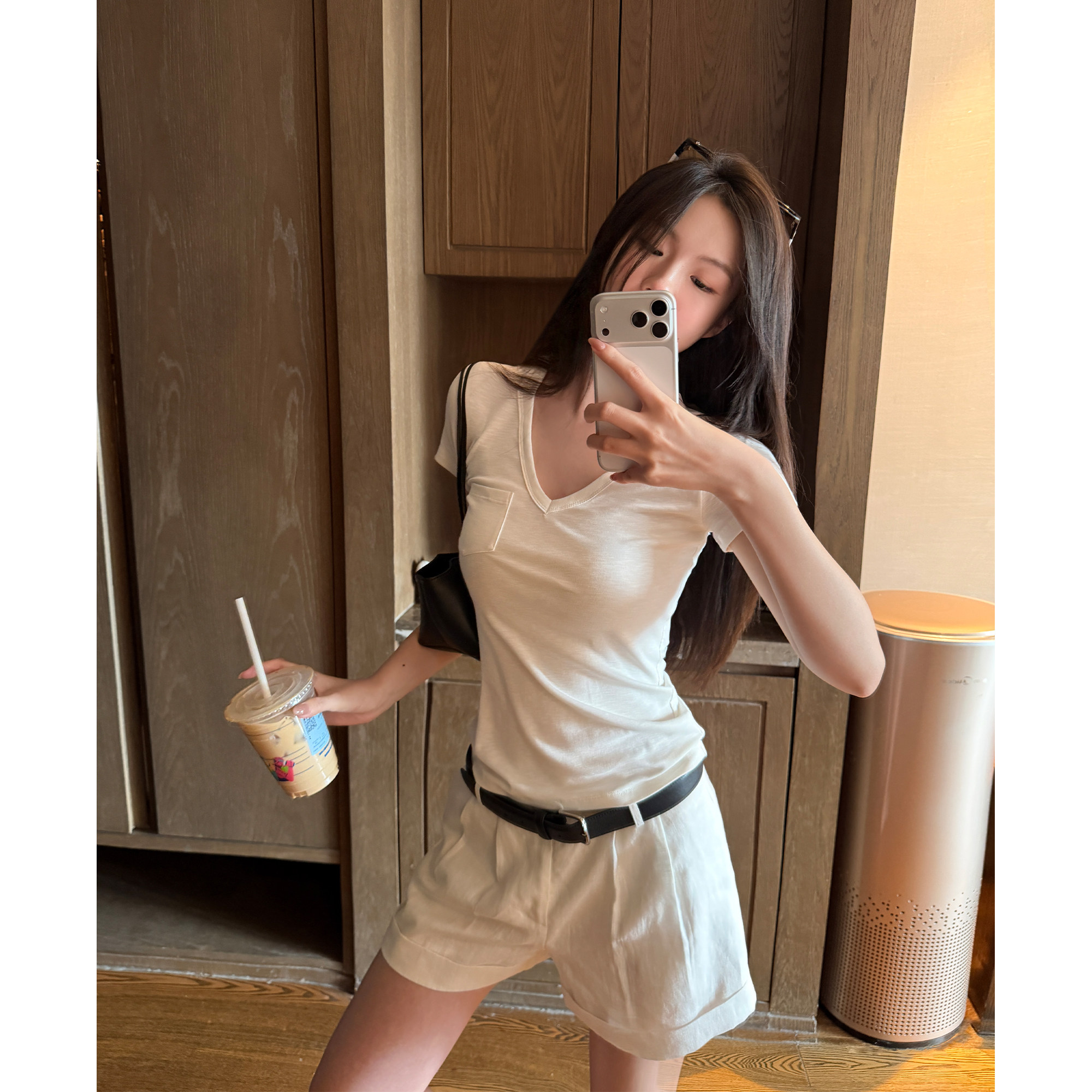 v领百搭短袖t恤女夏季修身上衣图片