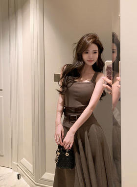 Middletone | 静奢背心 秀款高级感坑条针织背心女遮副乳外穿吊带