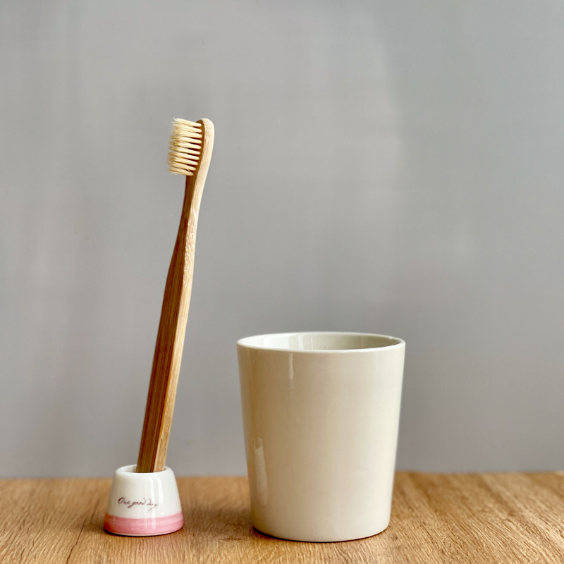 日式清新牙刷架子陶瓷漱口杯卫生间情侣牙刷座托盘戒指架牙具座,家庭/个人清洁工具,牙刷架/牙具座,淘宝优惠券,粉丝福利购,淘宝优惠卷