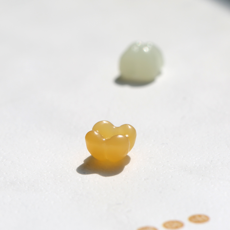 天然和田玉/缅黄雕刻桂花diy配件吊坠手串散珠串珠男女手链背云
