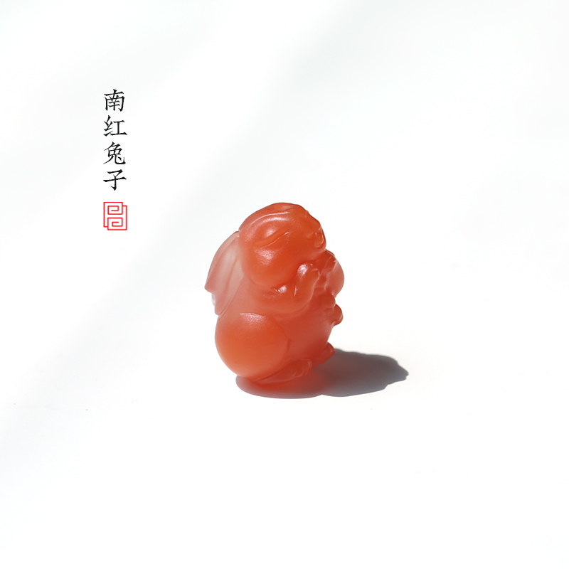 天然南红玛瑙通孔生肖兔配饰