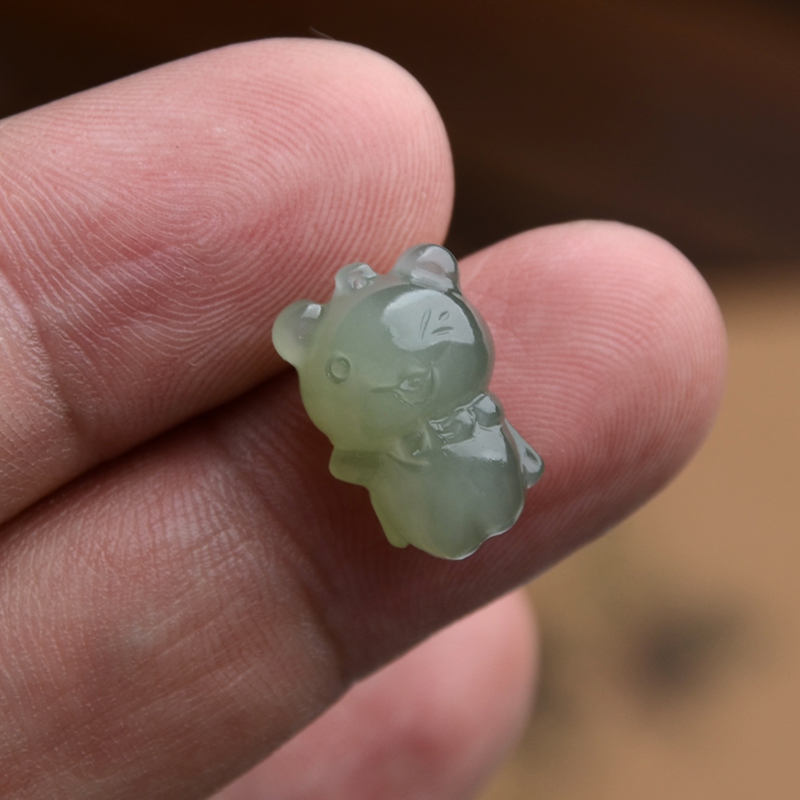 和田玉十二生肖虎小吊坠