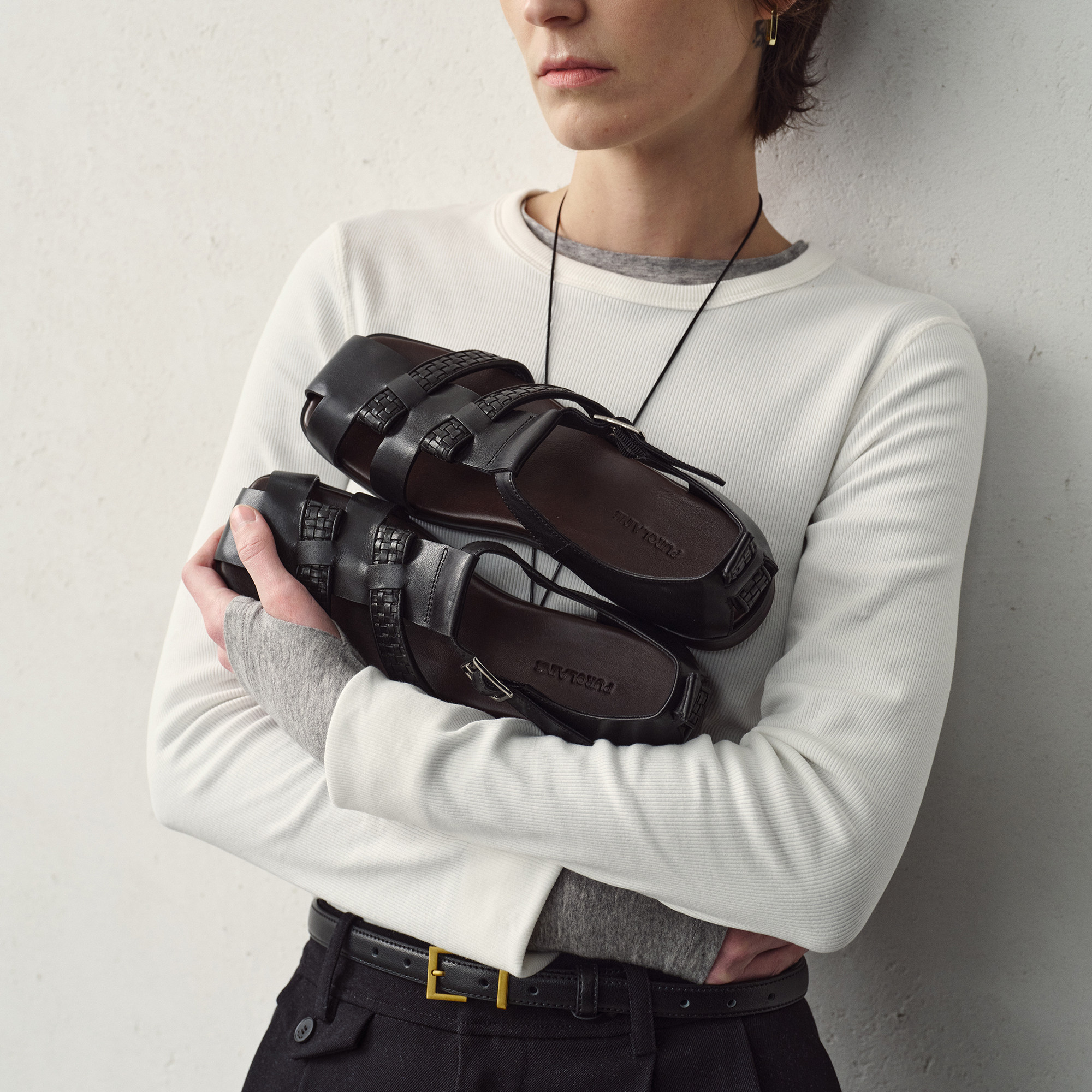 PUROLAINE 朴羚&middot;那不勒斯油蜡牛皮手工编织镂空平底罗马渔夫凉鞋