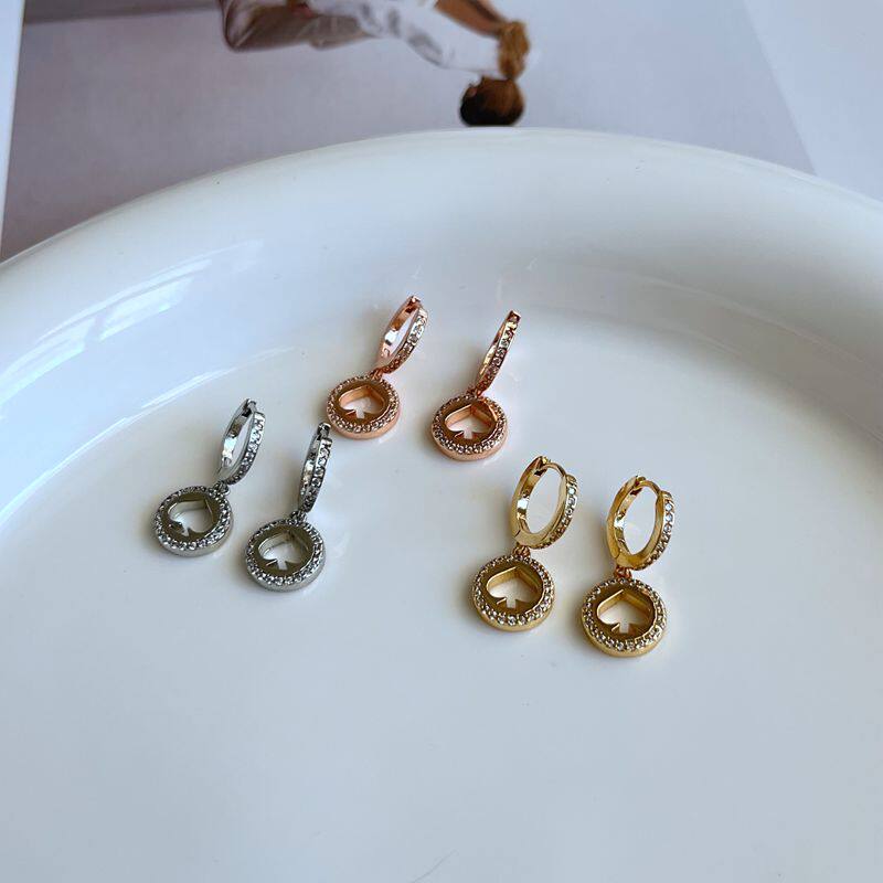 新款轻奢通勤精美ins风满钻超闪锆石镶嵌圆形镂空黑桃金属耳环