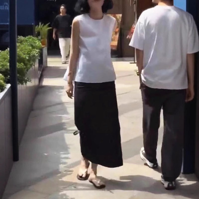 今年流行特惠24216大爱美依缘2025夏季新款简约无袖后背镂空上衣