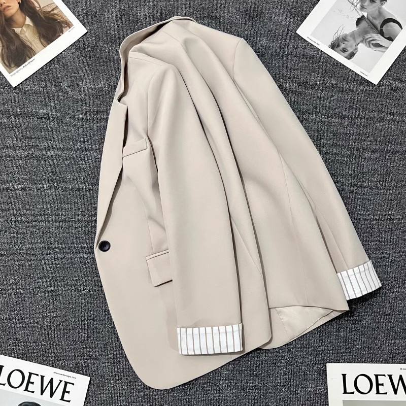 今年流行特惠米色西装外套女2025春秋季新款设计感条纹袖韩版百搭