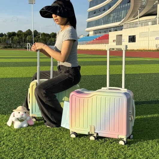 儿童可坐骑轻便20寸登机拉杆箱图片