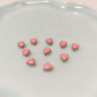 浅茉手工2021钩针玩偶娃衣6mm桃爱心形爪钉免缝纽扣装 饰配件彩色