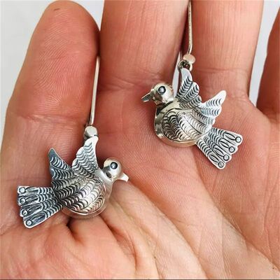 Vintage Black Stone Bird Animal Earrings for Women Silver Co