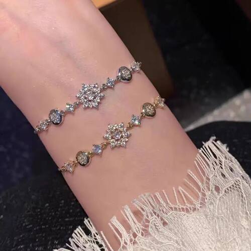 Fashion Snowflake Bracelet for Women Girls Luxury Zircon Cry