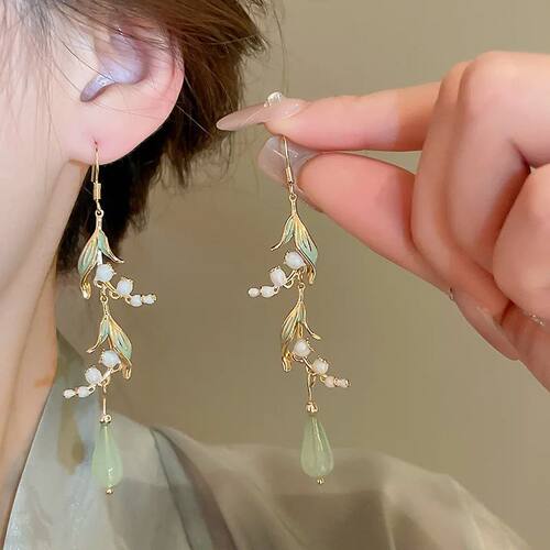 Elegant White Orchid Flower Earring for Women Ladies Tempera