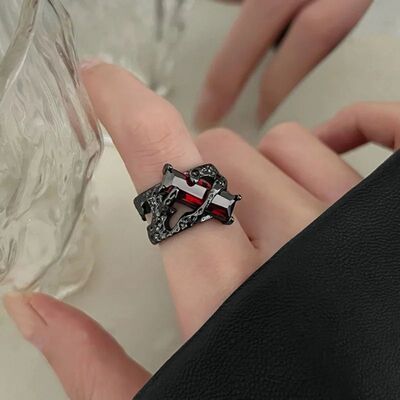 Punk Black Rings Fashion Thorns Red Rhinestones Hollow Unise