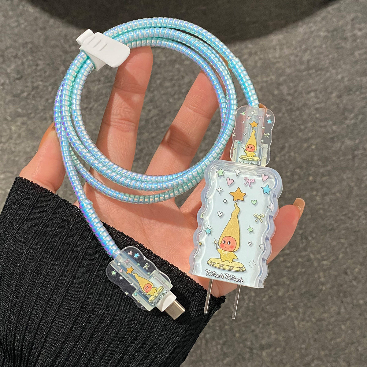 适用华为阔直板PuraXView充电器保护套Mate80数据线咬线器冰糖66w
