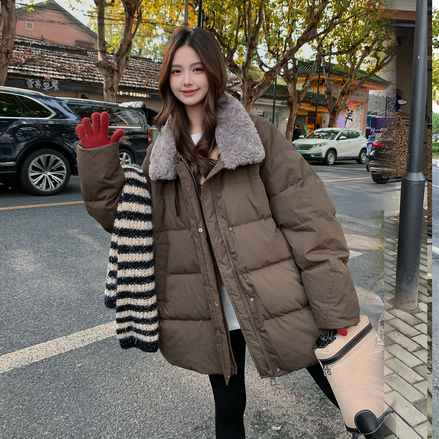 新品 现货 老钱风灰毛领 咖色90绒羽绒服2C139-866-P325-K488图片