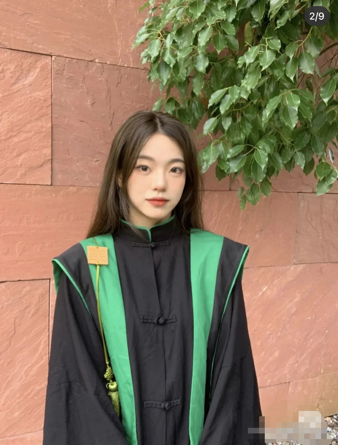 幼儿园大学生毕业礼服