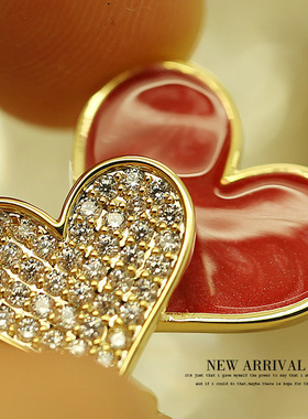 LZ200红色双心合成水晶V领防走光胸针女扣高档领针设计感小众新款