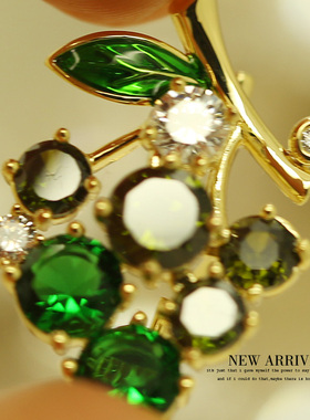 XZ143绿色葡萄合成锆水晶韩版胸针女胸花防走光饰品大衣扣别针