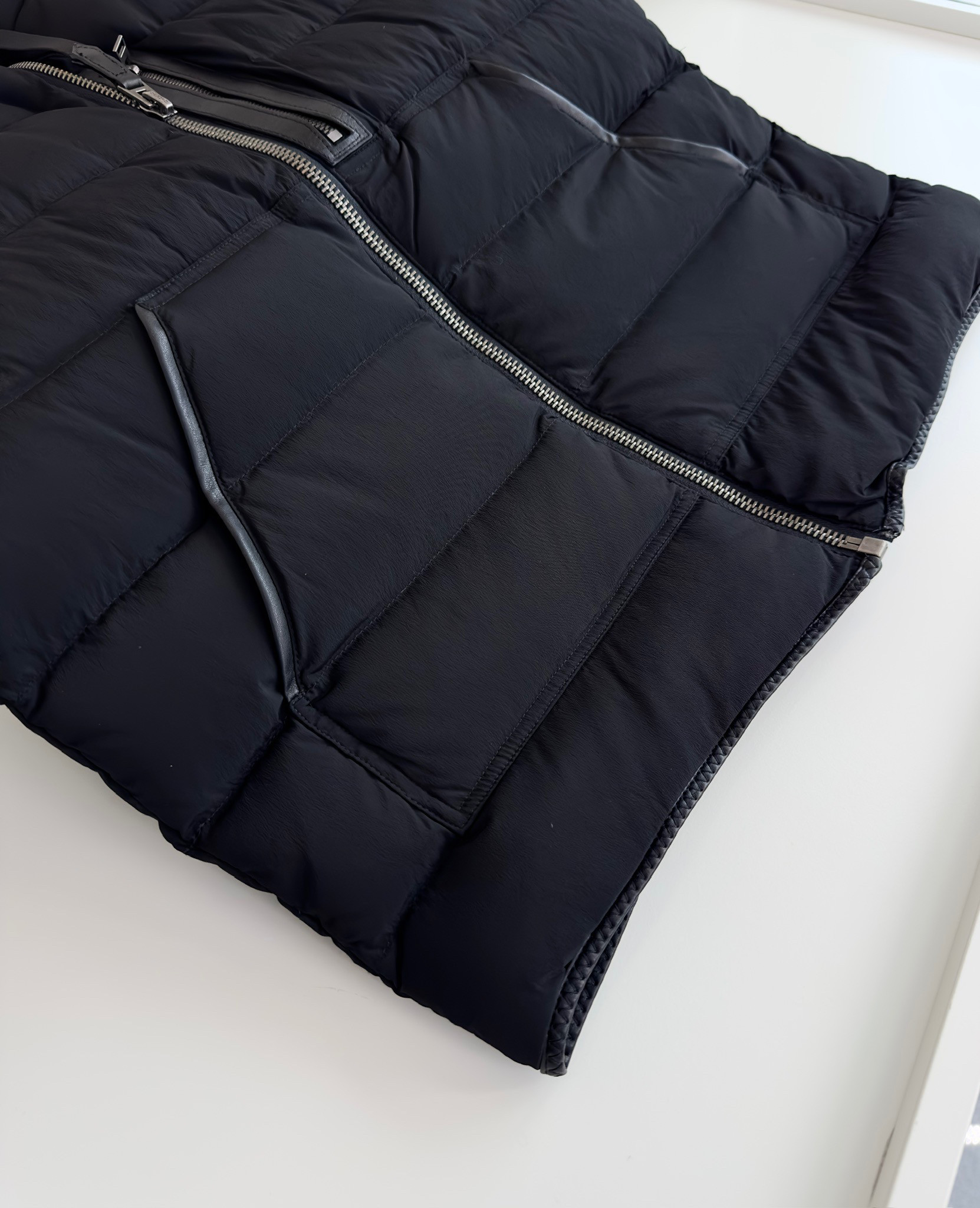 TOM FORDS 24 NEW CLASSIC STAND-COLLAR DOWN VEST MENS BUSINESS COMMUTER DOWN JACKET