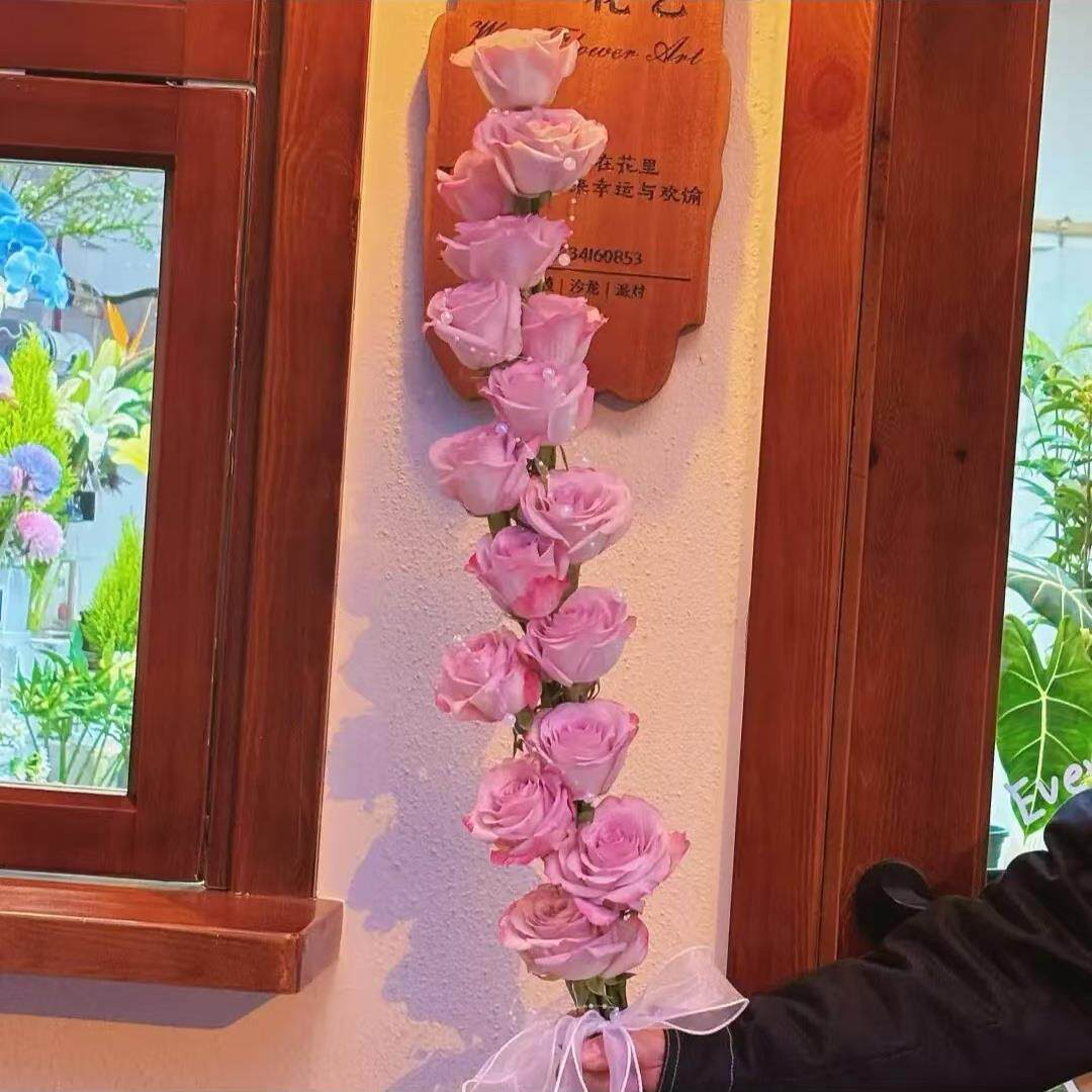 送女友生日礼物一米玫瑰花束