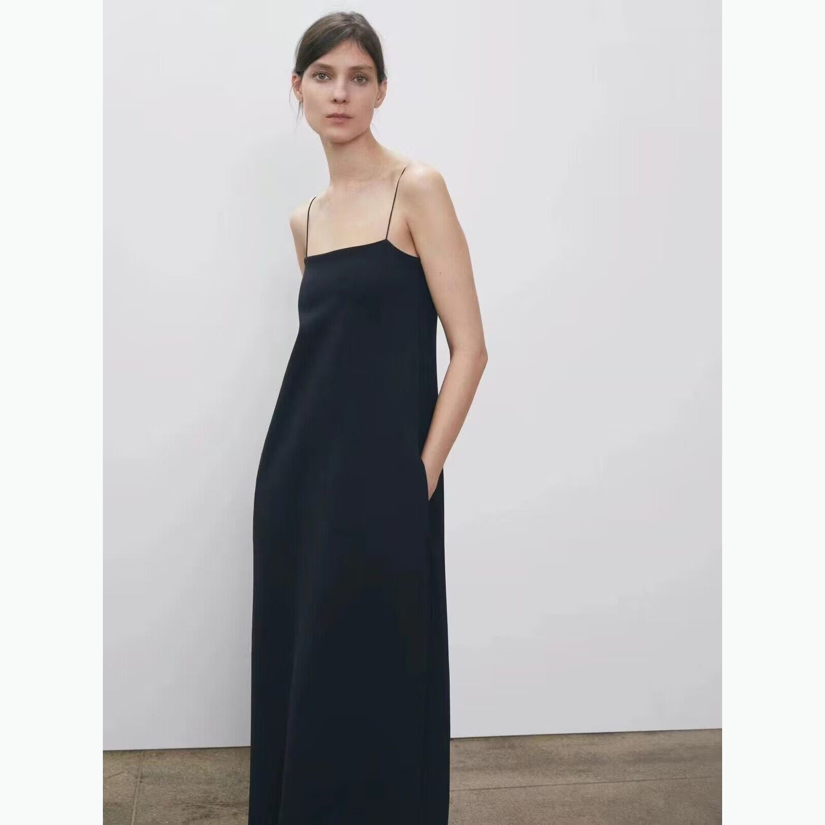 设计师买手店春夏一字领细肩带连衣裙后开叉a字裙吊带长裙高级感