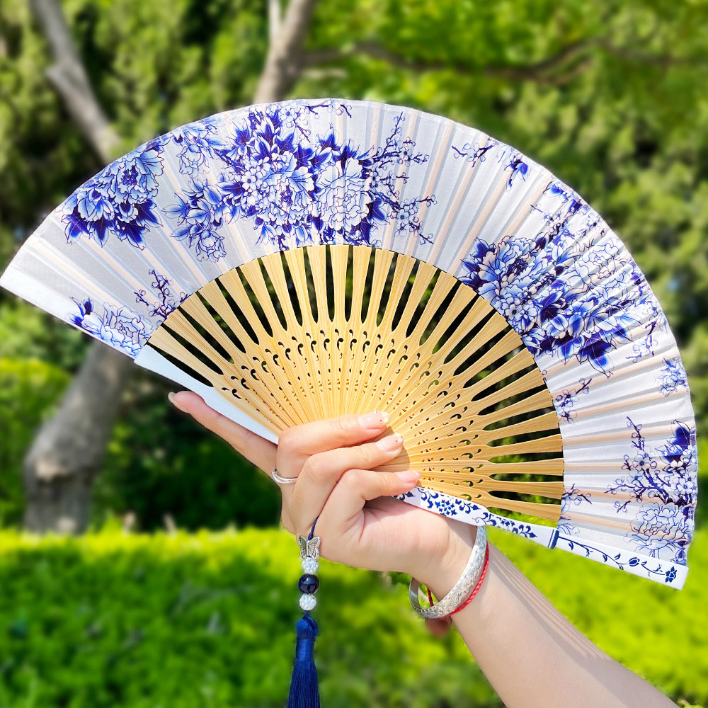 中国风青花韵扇子7寸真丝女士折扇竹扇古风汉服旗袍好开合舞蹈扇